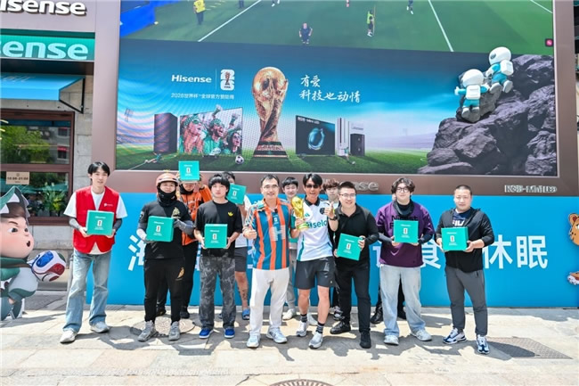�����籭Χ���ս������̻𣺺��ű���һ�����ͣ��¾�ƽ���ܶ��ߣ�